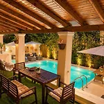 Butterfly - Private With Private Heated Pool And Private Facilities Villa
