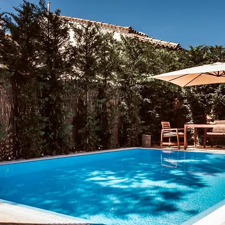 Butterfly - Heated Pool, Jacuzzi, Sauna, Hammam & Gym