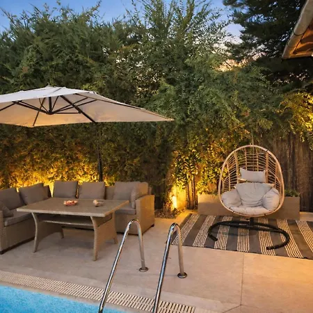 Butterfly - Private With Private Heated Pool And Private Facilities Alepou