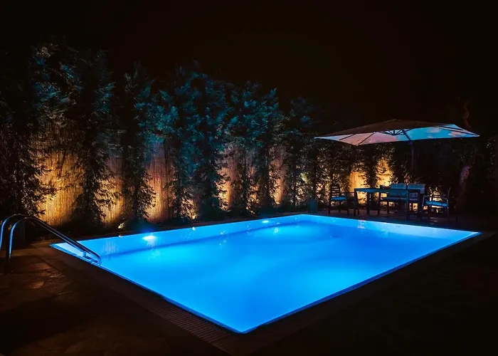 Butterfly - Private With Private Heated Pool And Private Facilities Vila