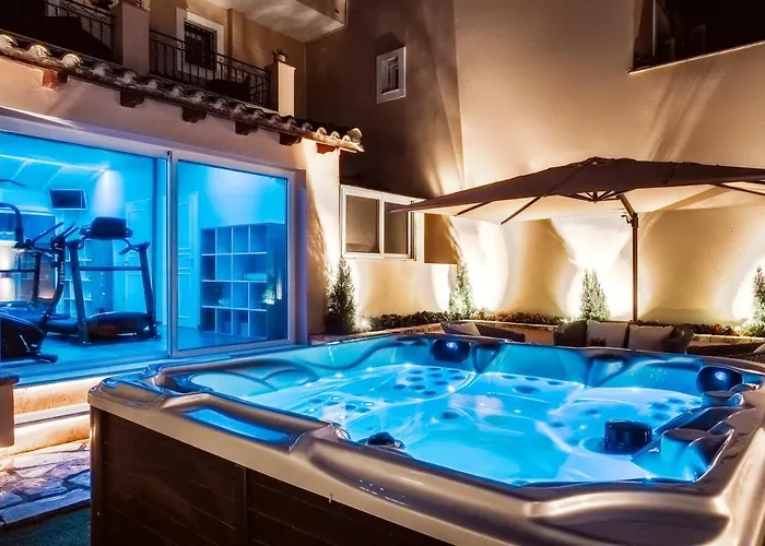 Vila Butterfly - Private With Private Heated Pool And Private Facilities Alepou