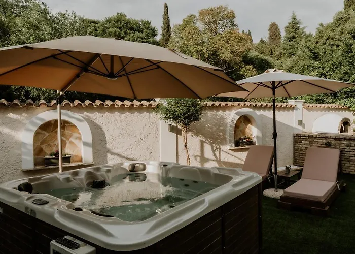 Vila Butterfly - Private With Private Heated Pool And Private Facilities Alepou