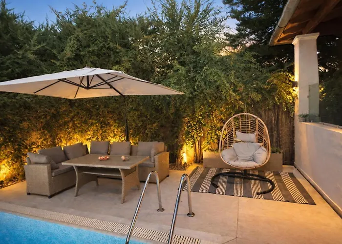 Butterfly - Private With Private Heated Pool And Private Facilities Alepou