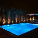 Butterfly - Private With Private Heated Pool And Private Facilities Villa