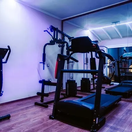 Villa Butterfly - Heated Pool, Jacuzzi, Sauna, Hammam & Gym *