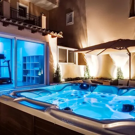 Villa Butterfly - Heated Pool, Jacuzzi, Sauna, Hammam & Gym Alepou