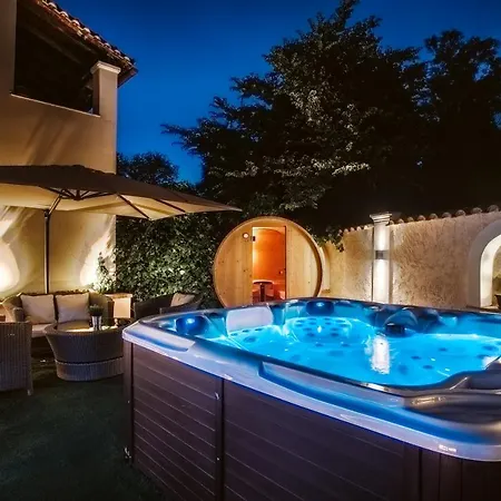 Villa Butterfly - Private Villa with Heated Pool, Jacuzzi, Sauna, Hammam&Gym Villa