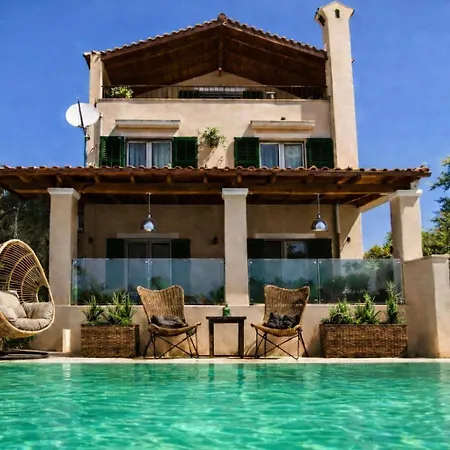 Butterfly - Private With Private Heated Pool And Private Facilities * Alepou